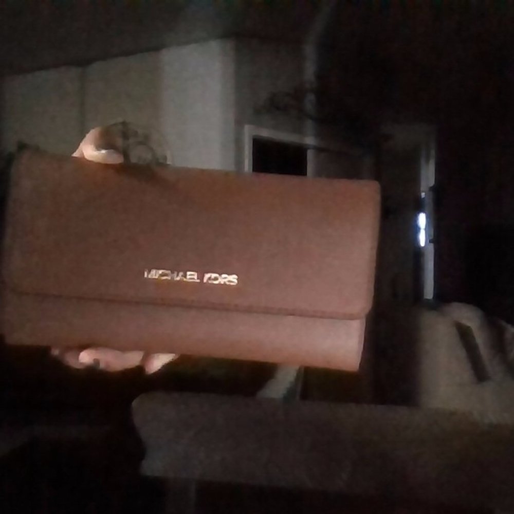 michael kors wallet